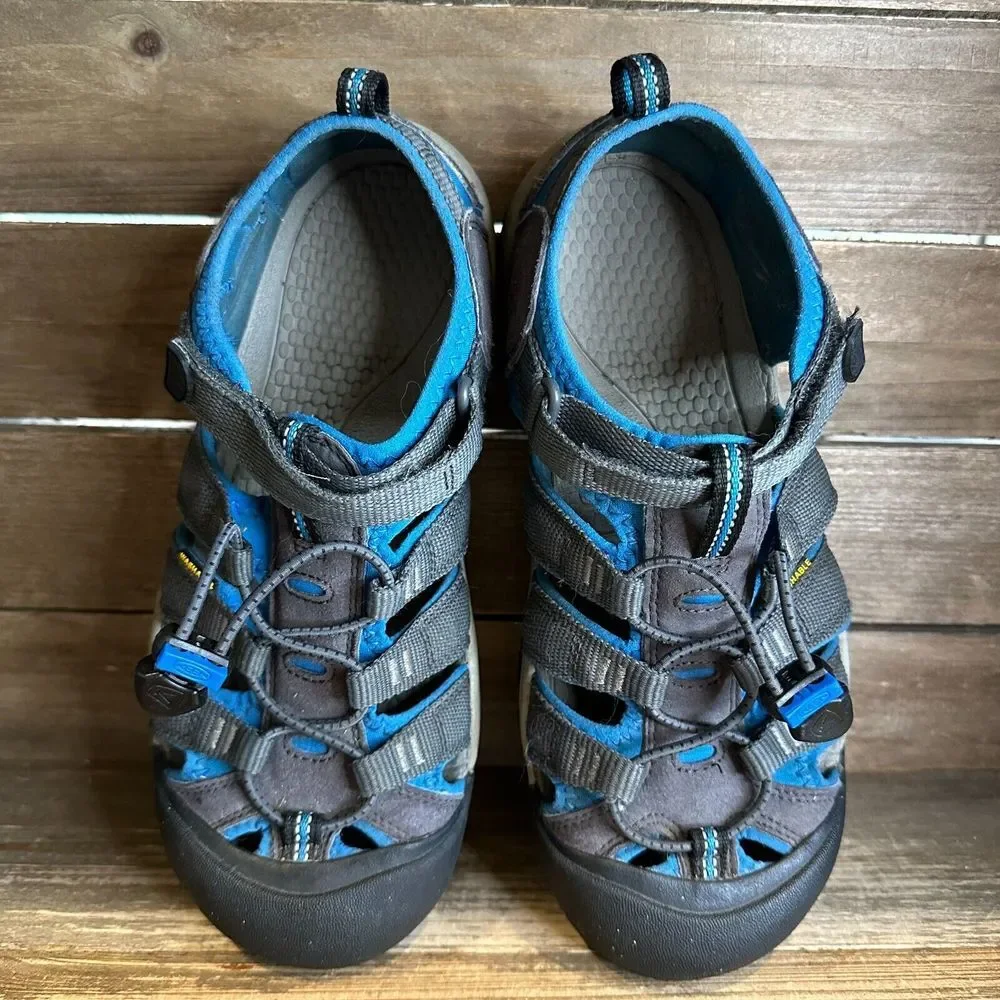 Mens Keen‎ Newport H2 Gray Casual Athletic Hiking Fisherman Sandals Size 6 D GUC